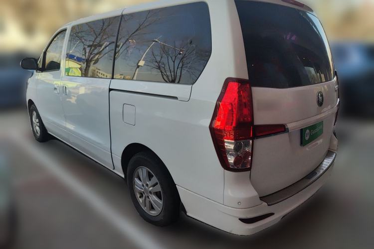 Used FORTHING Lingzhi PLUS 2024 2.0L Manual Luxury CNG 7-Seater