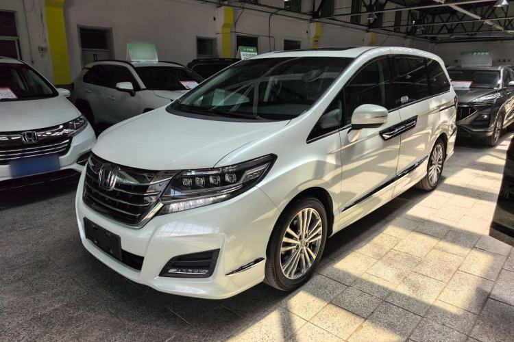 Used Honda Elysion 2016 2.4L Supreme Edition
