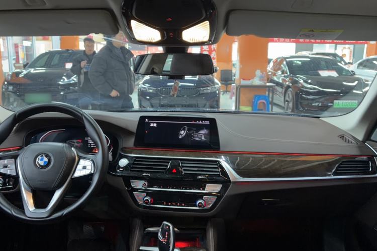 Used BMW 5 Series 2020 525Li Luxury Package
