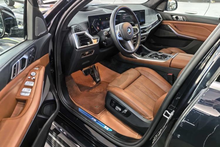 Used BMW X7 2023 xDrive40i Luxury M Sport Package