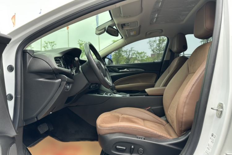 Used Buick Regal 2019 28T Luxury Edition China VI Interior 1