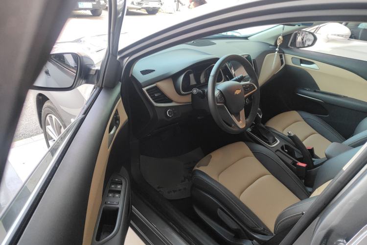 Used Chevrolet Monza 2020 320 Automatic Enjoyment Edition