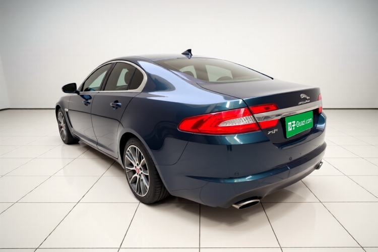 Used Jaguar XF 2015 XF 2.0T Luxury Edition Exterior 3