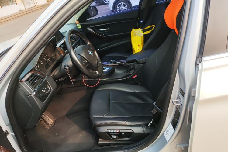 Used BMW 3 Series 2013 320Li Fashion Model
