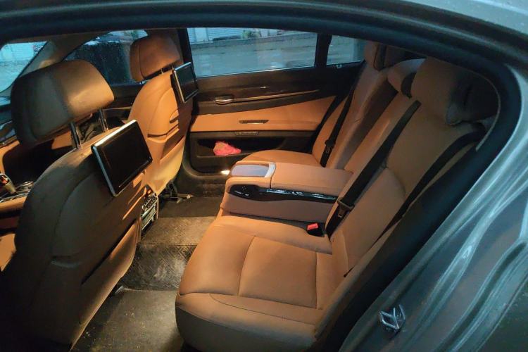 Used BMW 7 Series 2013 730Li Luxury Model
