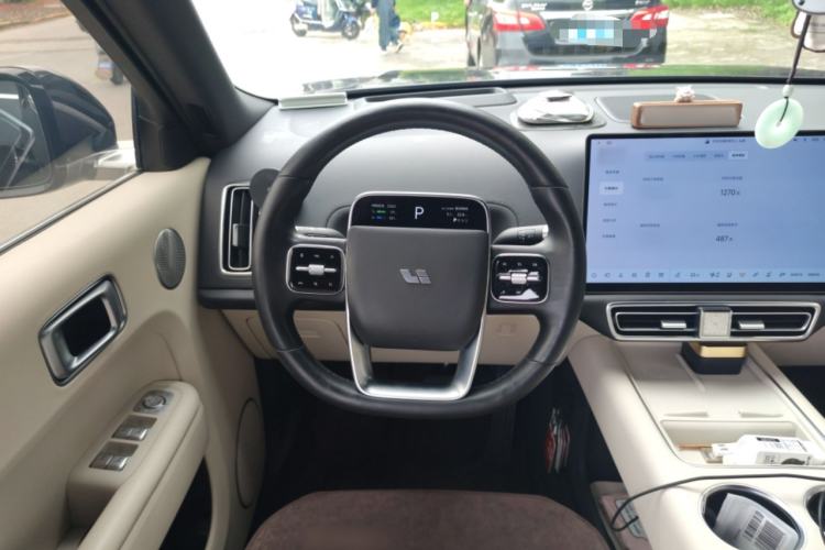 Used Li Auto L9 2022 Max model
