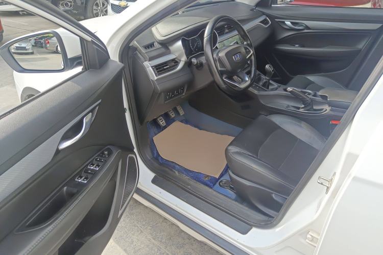 Used Geely Auto Vision S1 2019 Upgraded Model 1.5L Manual Elite Version