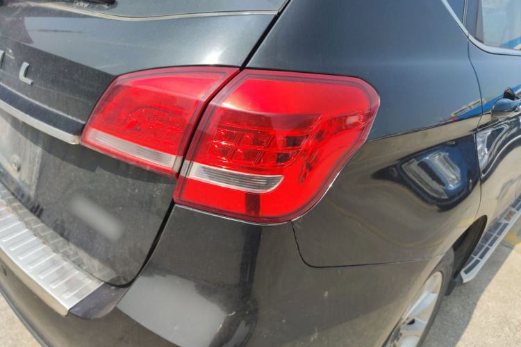 Used Haval H2 2017 Red-Label 1.5T Manual Two-Wheel Drive Luxury Model