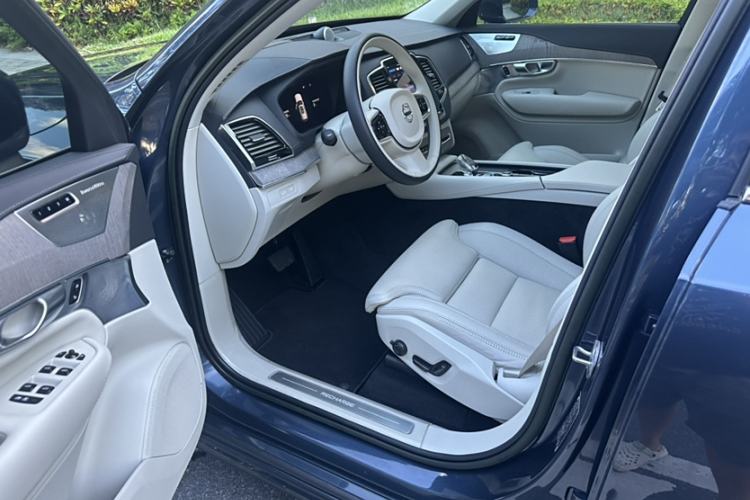 Used Volvo XC90 New Energy 2023 T8 RECHARGE Luxury Prestige 7-Seater
