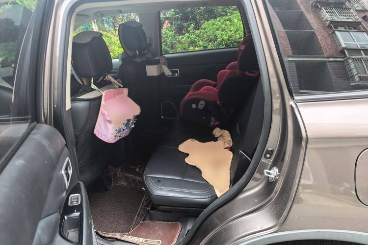 Used Mitsubishi Outlander 2019 2.0L Two-Wheel Drive Comfort Edition 5 Seats China VI Standard