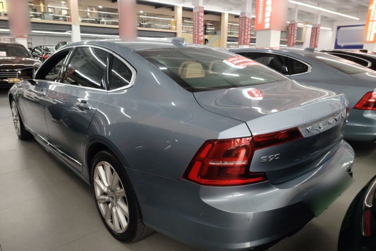 Used Volvo S90 New Energy 2019 T8 e-Drive Hybrid Intelligent Luxury Version China VI Standard Rear Left 45 Deg