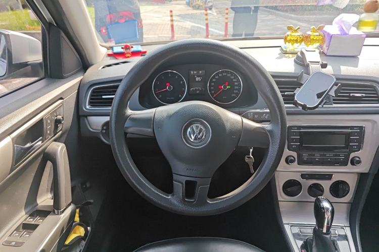 Used Volkswagen Lavida 2013 Revised Version 1.4 TSI DSG Comfort Edition
