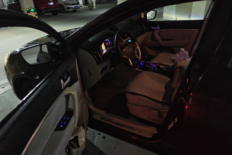 Used Geely Auto Emgrand 2014 Sedan 1.5L Manual Fashion Edition