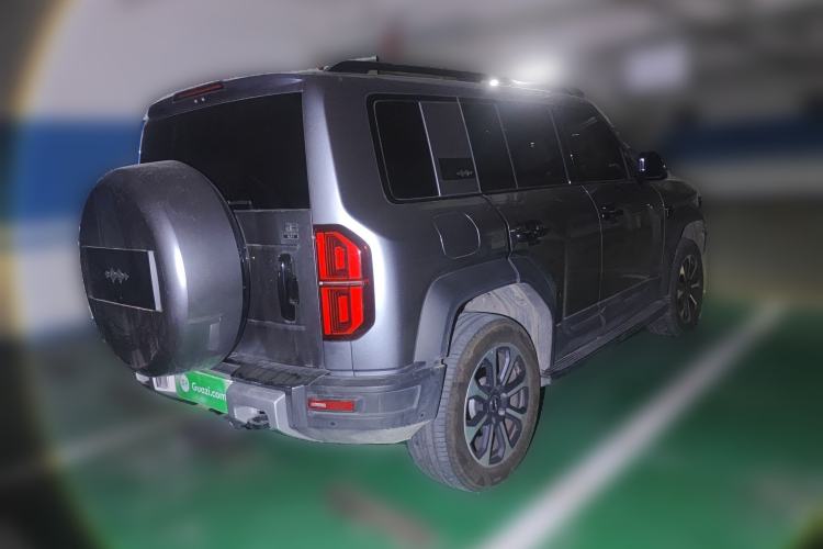 Used Formula Leopard 5 2023 Navigator Edition Rear Right 45 Deg