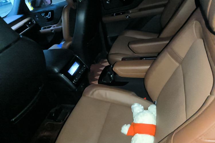 Used Lincoln Aviator 2023 3.0T V6 All-Wheel-Drive Executive Cruise Version Six Seats
