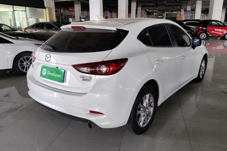 Used Mazda 3 Axela 2017 Hatchback 1.5L Automatic Comfort Model Emission Standard China V