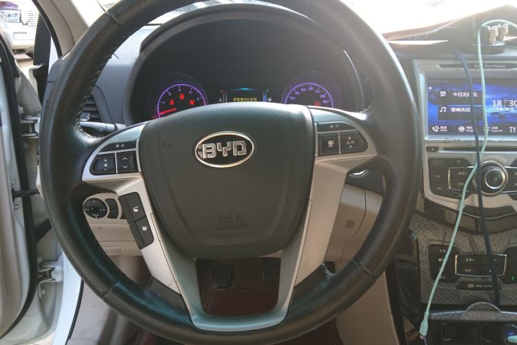 Used BYD Surui 2012 1.5TI Manual Luxury Version