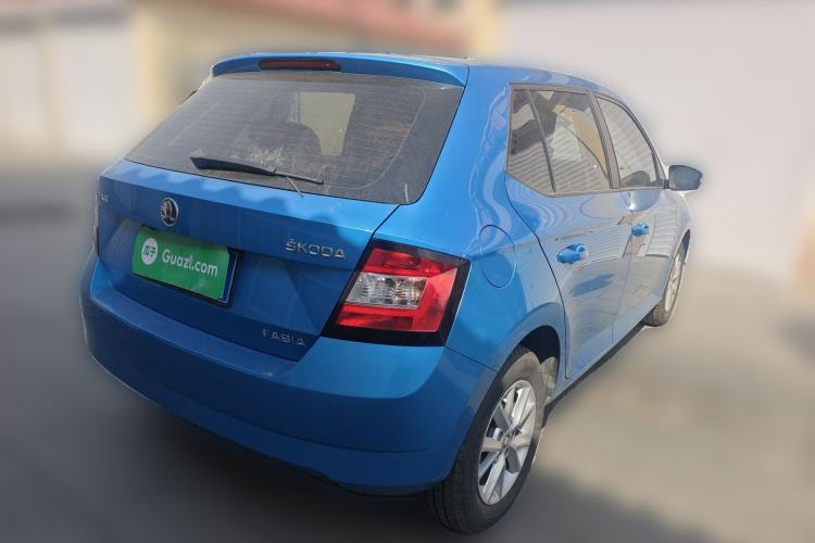 Used Skoda Fabia 2015 1.4L Automatic Front-Drive Model
