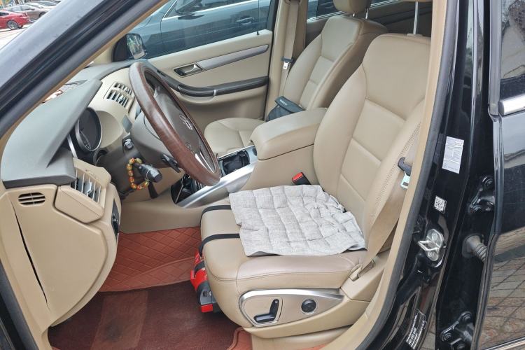 Used Mercedes-Benz R-Class 2011 R 300 L Business Model Left Front Seat