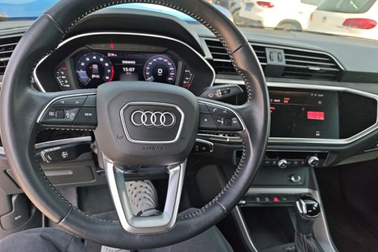 Used Audi Q3 2019 35 TFSI Advanced Dynamic Edition
