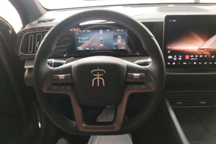 Used BYD Song Pro New Energy 2025 Second-Generation Intelligent Driving Version DM-i 115KM Superior Trim Steering Wheel