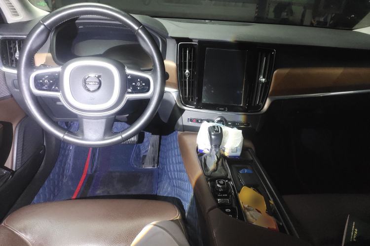 Used Volvo S90 2019 T5 Zhiyuan Edition

