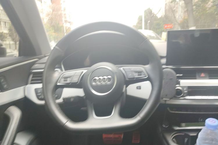 Used Audi A4L 2022 40 TFSI Luxury Dynamic Model