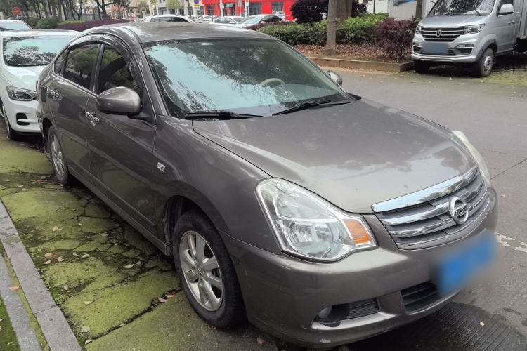 Used Nissan Sylphy 2012 Classic 1.6XL Manual Luxury Edition Front Right 45 Deg