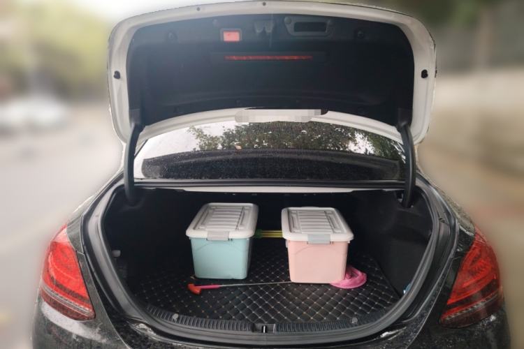 Used Mercedes-Benz C-Class 2021 C 200 L Fashion Model Trunk