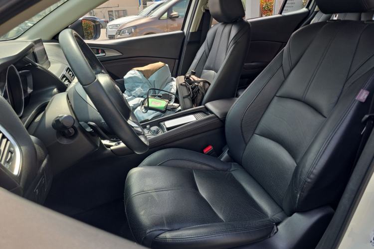 Used Mazda 3 Axela 2017 Hatchback 2.0L Automatic Sport Model China V Emission Standard Left Front Seat