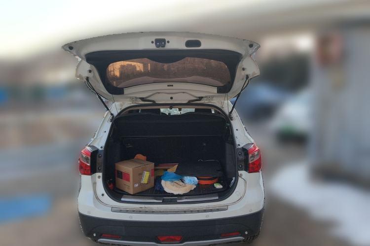 Used Suzuki S-Cross 2015 1.4T Automatic 4x4 Prestige Model Trunk