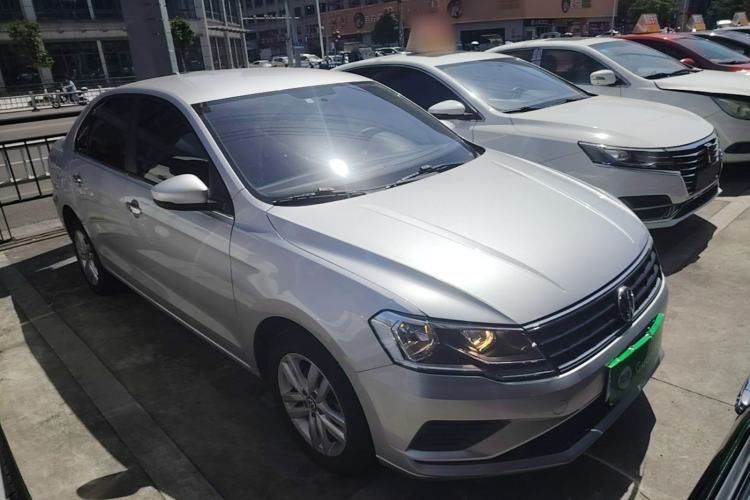 Used Volkswagen Jetta 2019 Dream Edition 1.5L Manual Fashion Version
