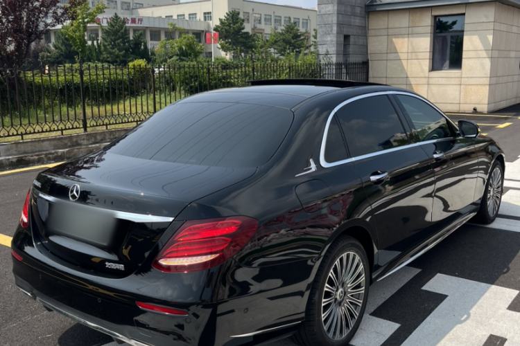 Used Mercedes-Benz E-Class 2019 E 300 L Sporty and Stylish Model