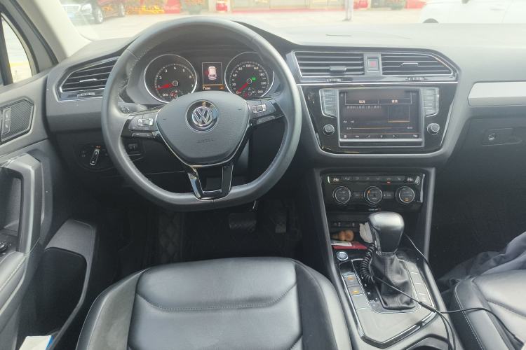 Used Volkswagen Tiguan L 2018 330TSI Automatic Two-Wheel Drive Luxury Edition
