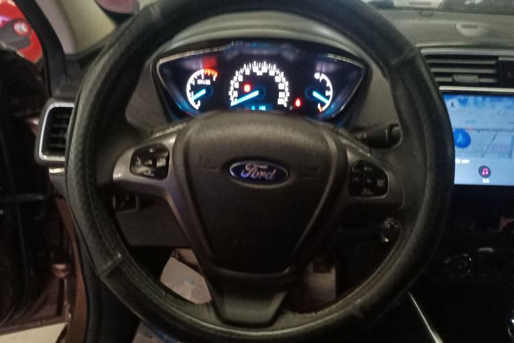 Used Ford Escort 2015 1.5L Automatic Fashion Model Steering Wheel