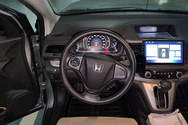 Used Honda CR-V 2012 2.0L two-wheel drive urban version