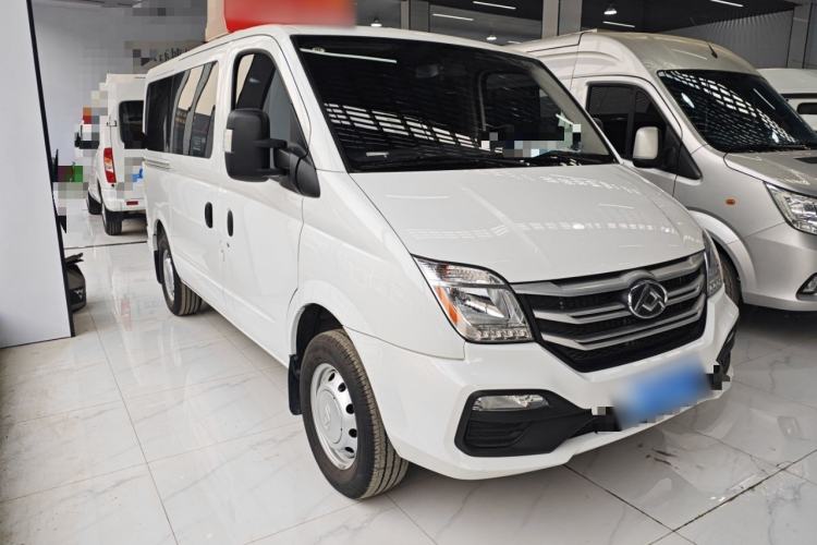 Used SAIC MAXUS Xintu V80 2025 Value Edition Aoyuntong 2.0T Manual Short Wheelbase Ultra-Low Roofline 127 Ps 5/6 Seats
