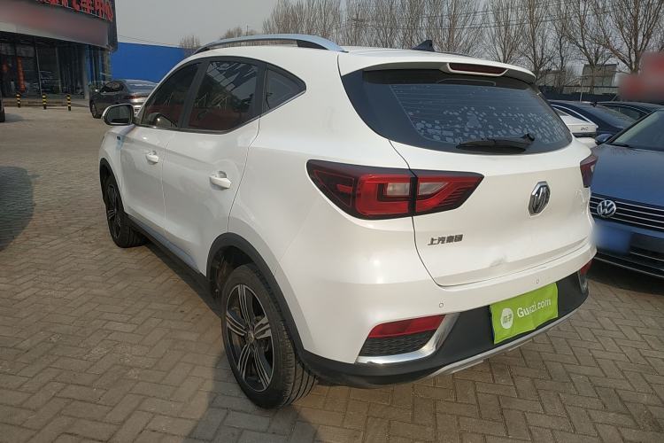 Used MG ZS 2020 Global Bestseller with 1.5L Engine Manual Transmission and a Massive 65-Inch Panoramic Sunroof Version
