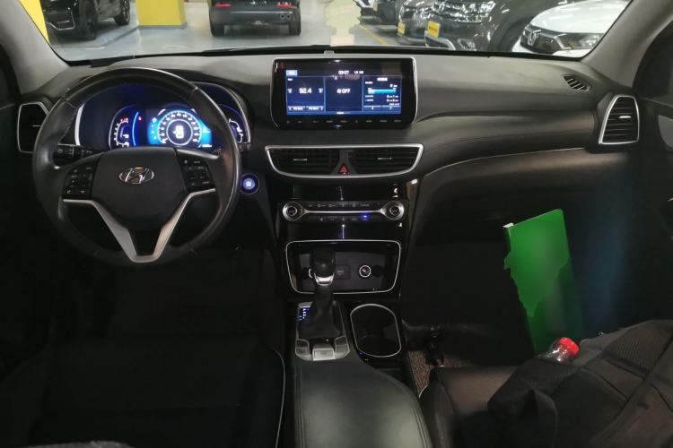 Used Hyundai Tucson 2019 280TGDi Dual-Clutch Two-Wheel Drive Fashion Edition China VI Standard