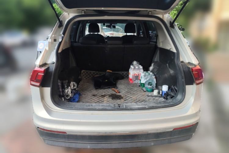 Used Volkswagen Tiguan L 2019 Revised Version 280TSI Automatic Two-Wheel Drive Panoramic Comfort Edition China VI Standard Trunk