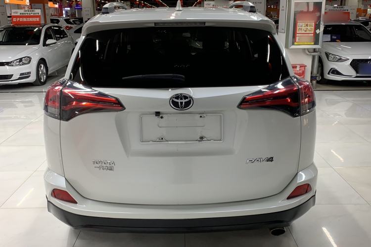 Used Toyota RAV4 2016 2.0L CVT Two-Wheel Drive Urban Edition China V Standard
