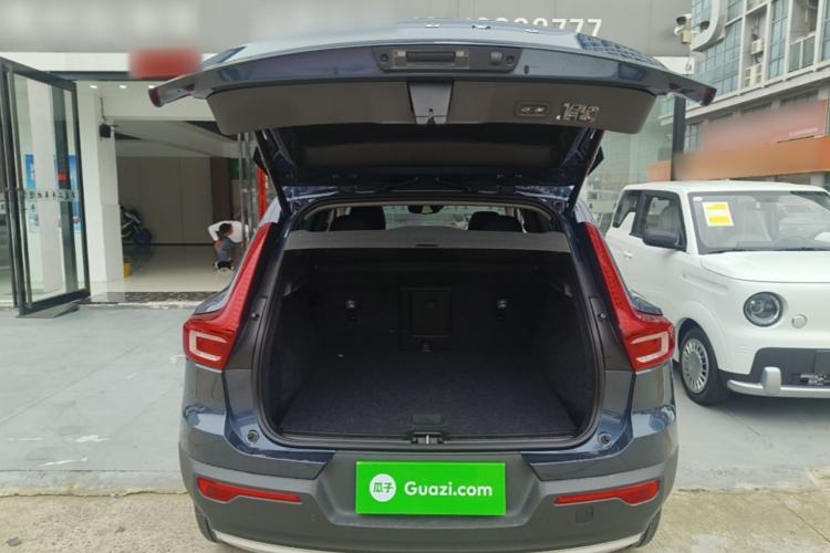 Used Volvo XC40 2021 T4 Four-Wheel Drive Smart Luxury Edition Trunk