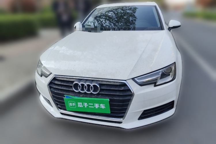 Used Audi A4L 2017 40 TFSI Ambition Edition
