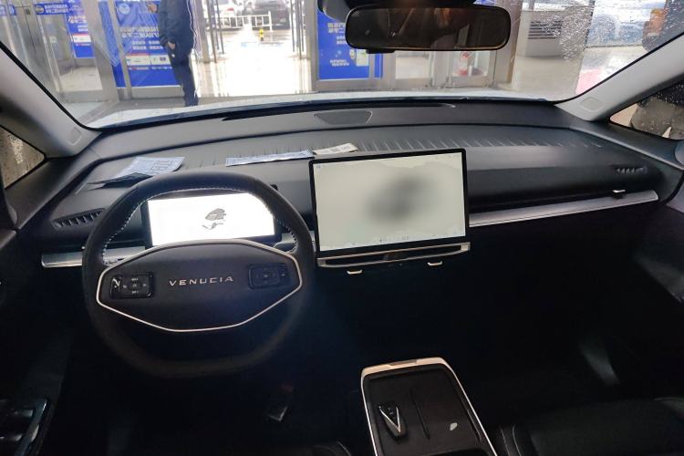 Used Venucia VX6 2023 520 Air
