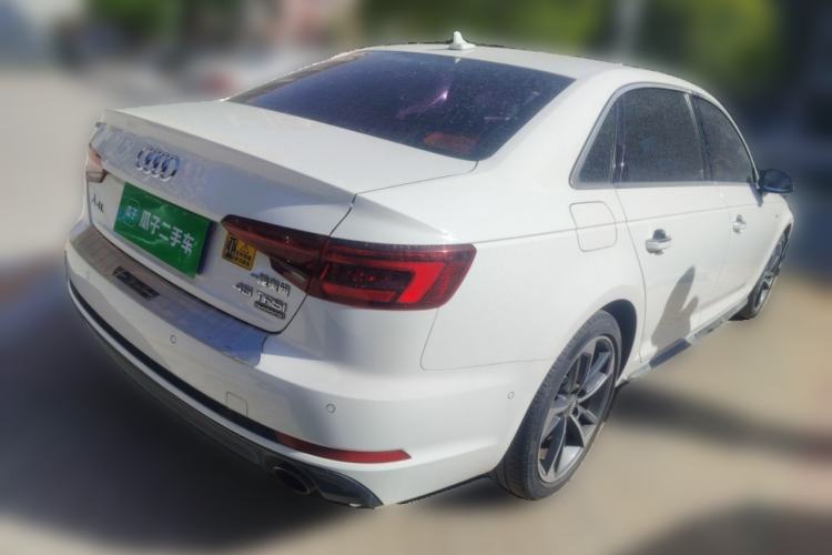 Used Audi A4L 2018 30th Anniversary Edition 45 TFSI quattro Sport model
