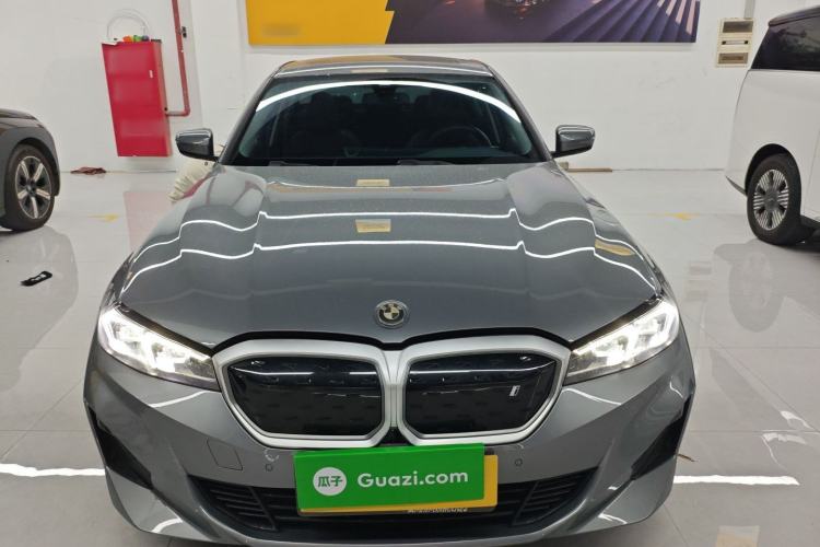 Used BMW i3 2022 eDrive 35 L
