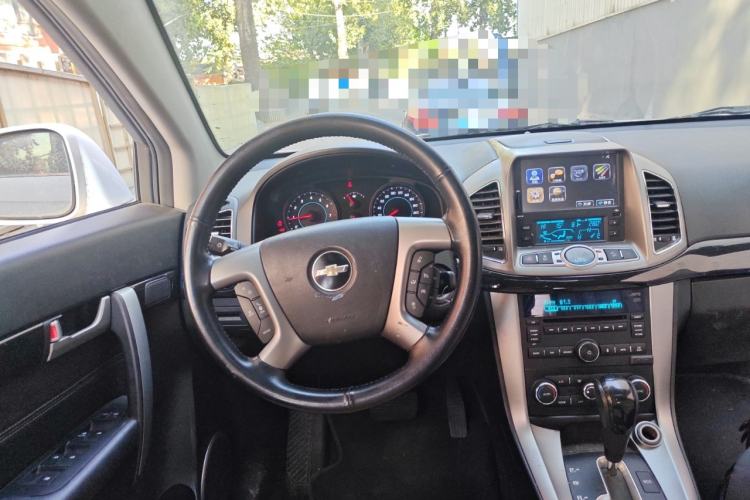 Used Chevrolet Captiva 2014 2.4L 4x4 Flagship Edition 7 Seats