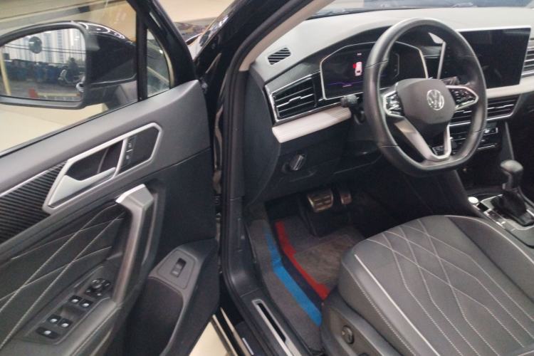 Used Volkswagen Tiguan L 2023 Restyled 330TSI Automatic Two-Wheel Drive R-Line Enhanced Comfort Version