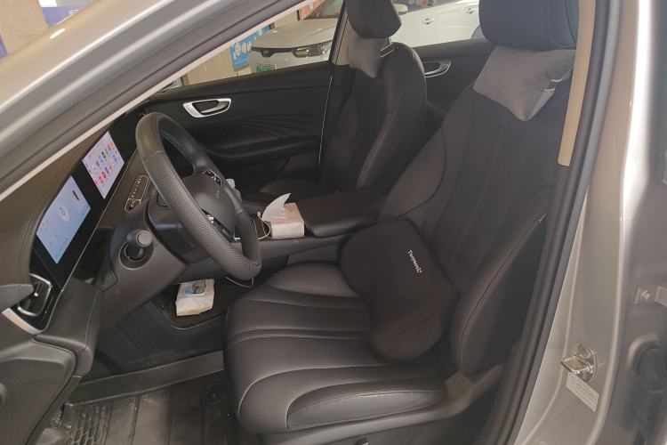 Used Roewe D7 2025 DMH 125km World Champion Edition
