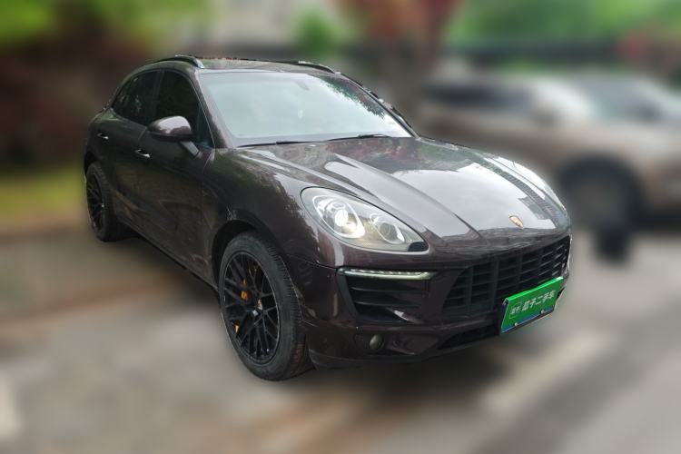 Used Porsche Macan 2016 Macan 2.0T Front Right 45 Deg